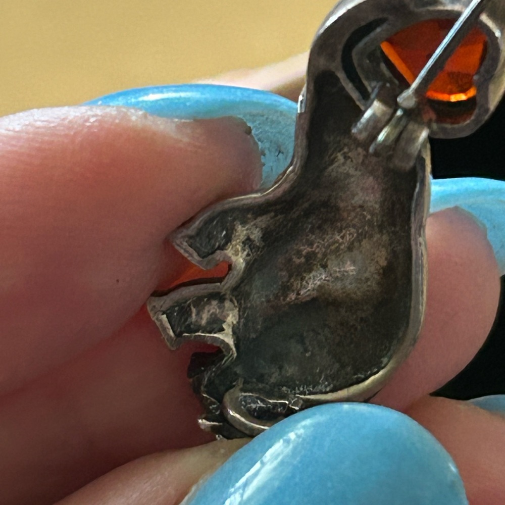 Vintage Sterling Silver Garnet & Marcasites Elephant Brooch - Picture 3 of 7